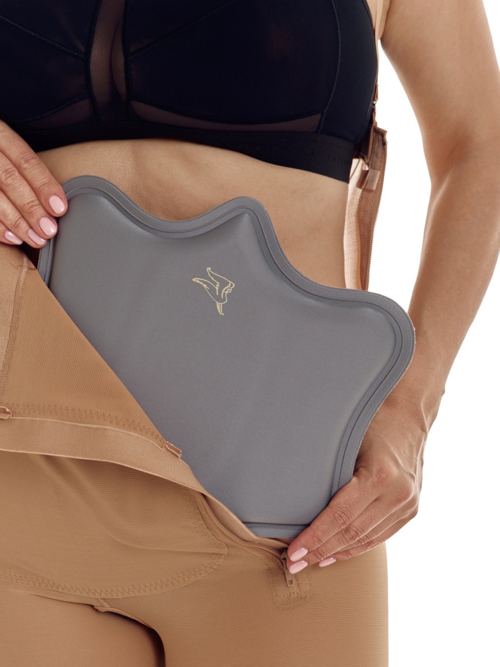 Формирующая вкладка на абдоминальную зону